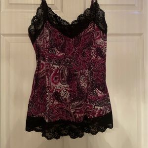 Multi colored paisley print top with black lace made of cotton size XXL